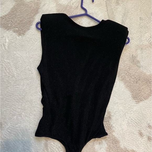 NWT astr the label sparkly black tank top v neck ruched bodysuit - Picture 7 of 10